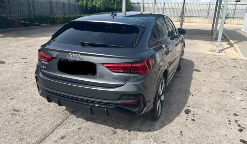 
								AUDI Q3 SPORTBACK completo									