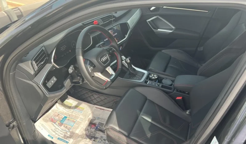 
								AUDI Q3 SPORTBACK completo									