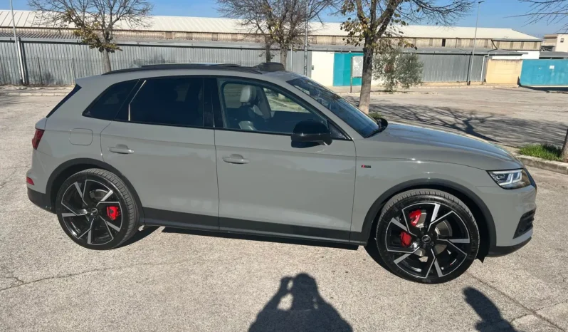 
								Audi Q5 S Line 3.0 V6 – 286cv completo									