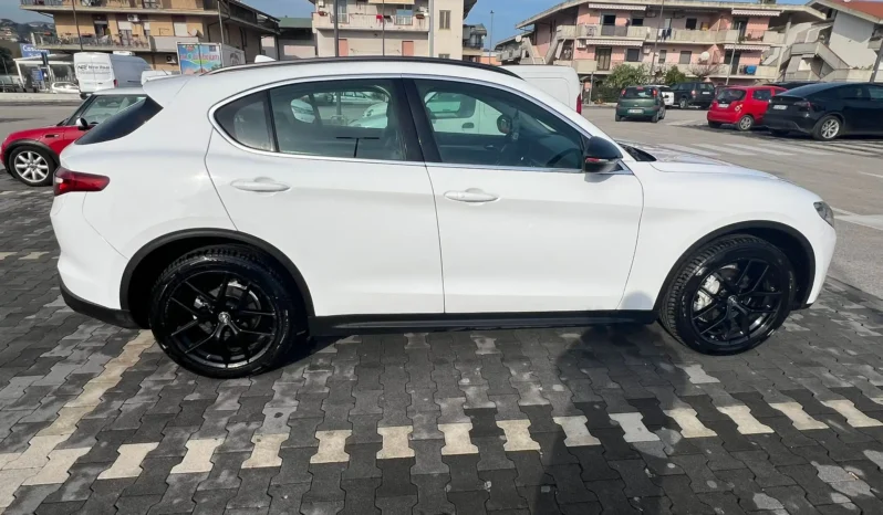 
								Alfa Romeo STELVIO 2.2 210cv Q4 completo									
