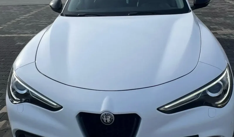 
								Alfa Romeo STELVIO 2.2 210cv Q4 completo									