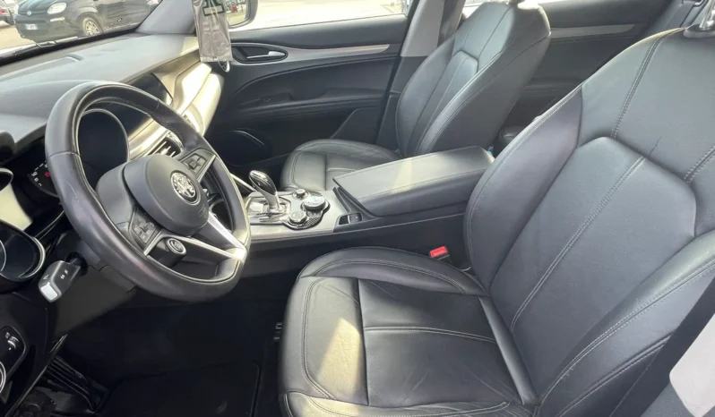 
								Alfa Romeo STELVIO 2.2 210cv Q4 completo									
