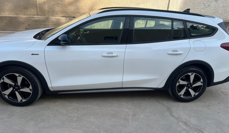 
								Ford Focus Active 2022 completo									