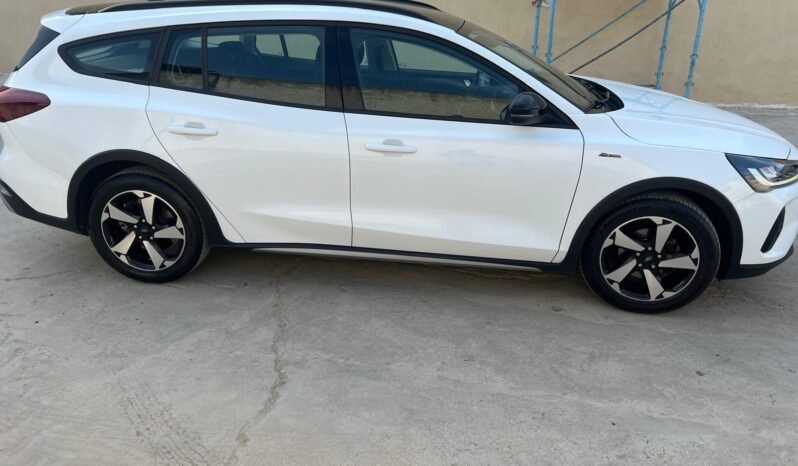 
								Ford Focus Active 2022 completo									